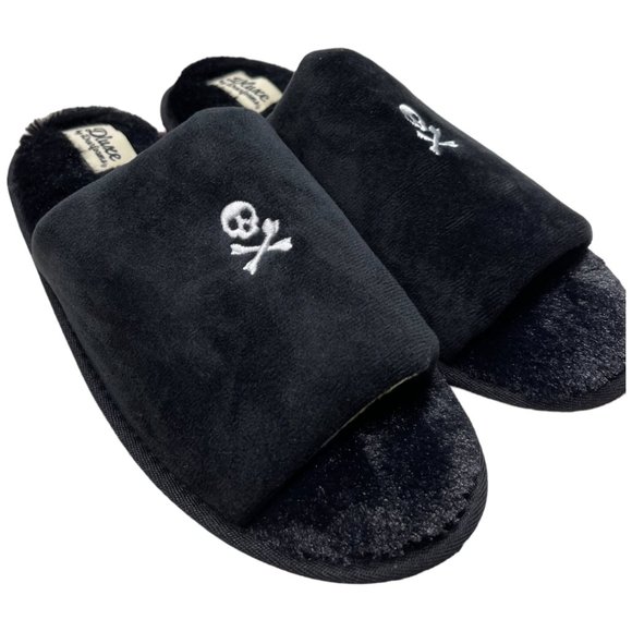 Small (5-6) - DLUXE by DEARFOAMS “SKULL” Slippers NEW - Picture 4 of 5